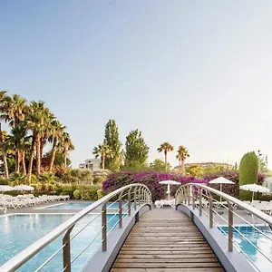 aqua-hotel-onabrava.catalonia-hotels.com/
